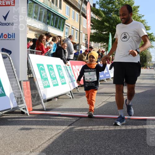 15.09.2024 - PSD Bank Halbmarathon Strokosch-Dieckow http://msf.ph/oto/7064348 15.09.2024 10:33:43 Ziel 224, 304 meine-sportfotos.de