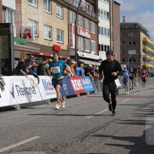 15.09.2024 - PSD Bank Halbmarathon Michael Strokosch http://msf.ph/oto/7064354 15.09.2024 11:54:28 Ziel 758, 790, 1205, 1681, 1770, 1794, 1887, 1924, 1927, 2687, 2733, 2818, 2925 meine-sportfotos.de