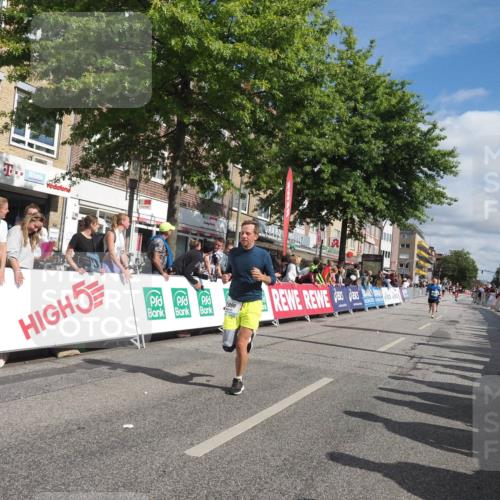 15.09.2024 - PSD Bank Halbmarathon Miley Keyser http://msf.ph/oto/7064371 15.09.2024 12:14:27 Ziel 1996, 2350, 3021, 3058, 3062, 3228, 3244, 3429, 3557 meine-sportfotos.de