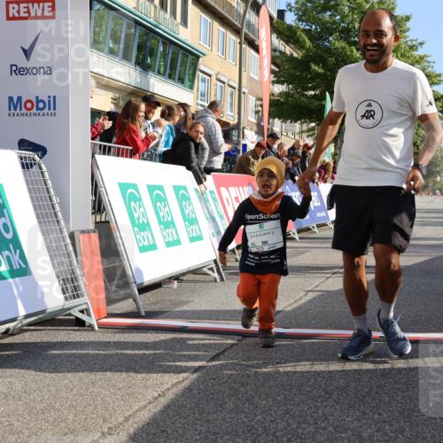 15.09.2024 - PSD Bank Halbmarathon Strokosch-Dieckow http://msf.ph/oto/7064372 15.09.2024 10:33:44 Ziel 224, 304 meine-sportfotos.de
