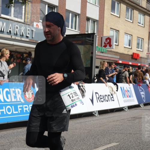 15.09.2024 - PSD Bank Halbmarathon Michael Strokosch http://msf.ph/oto/7064373 15.09.2024 11:54:30 Ziel 758, 790, 1205, 1770, 1794, 1871, 1887, 1924, 1927, 2687, 2818, 2925 meine-sportfotos.de