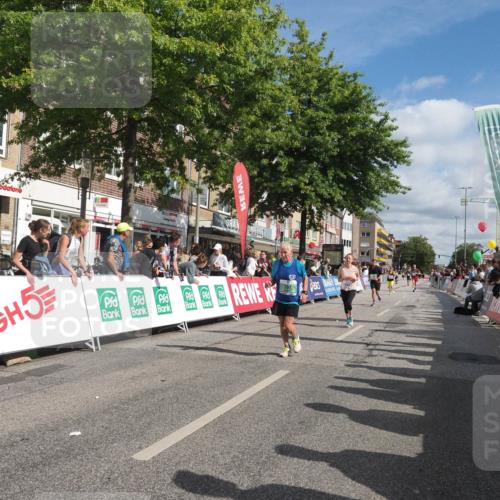 15.09.2024 - PSD Bank Halbmarathon Miley Keyser http://msf.ph/oto/7064385 15.09.2024 12:14:33 Ziel 1896, 1996, 2350, 3021, 3132, 3228, 3557 meine-sportfotos.de