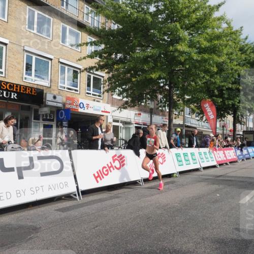 15.09.2024 - PSD Bank Halbmarathon Miley Keyser http://msf.ph/oto/7064386 15.09.2024 11:13:12 Ziel 547, 555, 594, 844 meine-sportfotos.de