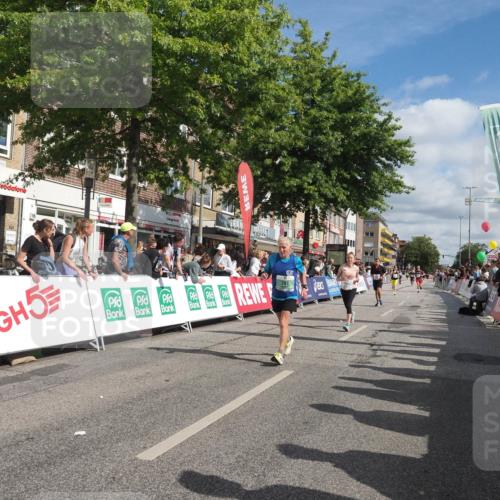 15.09.2024 - PSD Bank Halbmarathon Miley Keyser http://msf.ph/oto/7064389 15.09.2024 12:14:33 Ziel 1896, 1996, 2350, 3021, 3132, 3228, 3557 meine-sportfotos.de