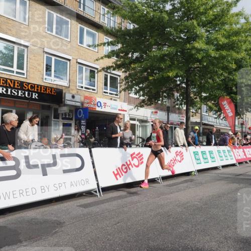 15.09.2024 - PSD Bank Halbmarathon Miley Keyser http://msf.ph/oto/7064391 15.09.2024 11:13:12 Ziel 547, 555, 594, 844 meine-sportfotos.de