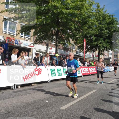 15.09.2024 - PSD Bank Halbmarathon Miley Keyser http://msf.ph/oto/7064405 15.09.2024 12:14:34 Ziel 1896, 1996, 2350, 3021, 3132, 3228, 3557 meine-sportfotos.de