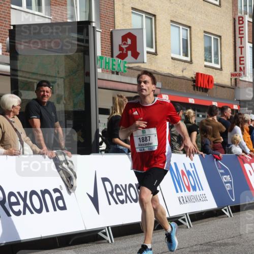 15.09.2024 - PSD Bank Halbmarathon Michael Strokosch http://msf.ph/oto/7064408 15.09.2024 11:54:35 Ziel 758, 790, 1205, 1794, 1871, 1887, 1924, 1927, 2687, 2695, 2818, 2925, 3517 meine-sportfotos.de