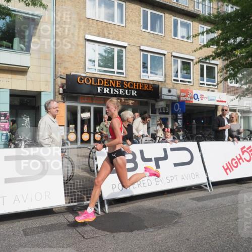 15.09.2024 - PSD Bank Halbmarathon Miley Keyser http://msf.ph/oto/7064416 15.09.2024 11:13:13 Ziel 547, 555, 594, 844 meine-sportfotos.de