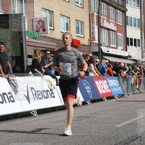 15.09.2024 - PSD Bank Halbmarathon Michael Strokosch http://msf.ph/oto/7064419 15.09.2024 11:54:38 Ziel 758, 790, 834, 1205, 1588, 1762, 1794, 1871, 1887, 2695, 2818, 3517 meine-sportfotos.de