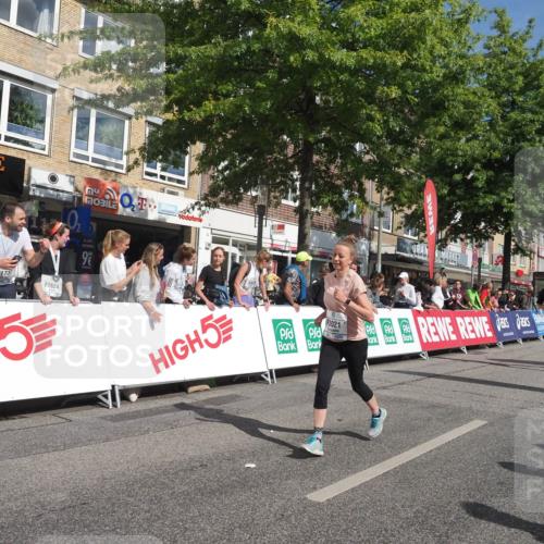 15.09.2024 - PSD Bank Halbmarathon Miley Keyser http://msf.ph/oto/7064421 15.09.2024 12:14:35 Ziel 1896, 1996, 2350, 3021, 3132 meine-sportfotos.de