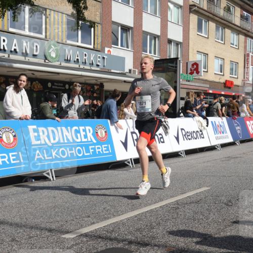15.09.2024 - PSD Bank Halbmarathon Michael Strokosch http://msf.ph/oto/7064424 15.09.2024 11:54:39 Ziel 758, 790, 834, 1205, 1588, 1762, 1794, 1871, 1887, 2695, 2818, 3517 meine-sportfotos.de