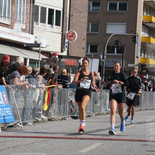 15.09.2024 - PSD Bank Halbmarathon Michael Strokosch http://msf.ph/oto/7064429 15.09.2024 11:54:40 Ziel 758, 790, 834, 1588, 1762, 1794, 1871, 1887, 2695, 2818, 3517 meine-sportfotos.de