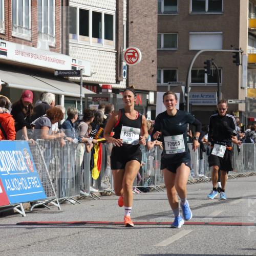 15.09.2024 - PSD Bank Halbmarathon Michael Strokosch http://msf.ph/oto/7064437 15.09.2024 11:54:41 Ziel 758, 790, 834, 1588, 1762, 1871, 1887, 2695, 2818, 3517 meine-sportfotos.de