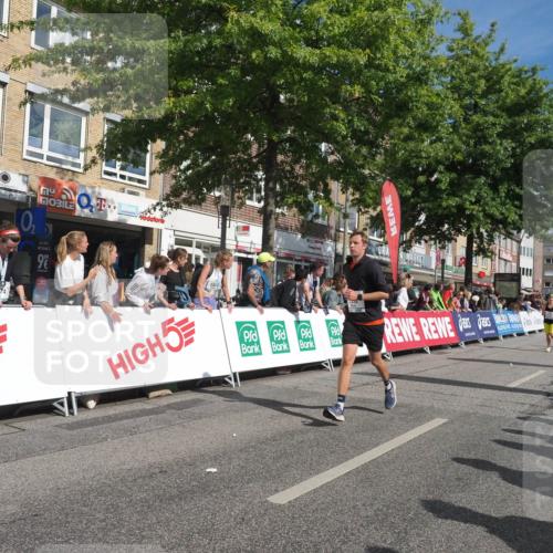 15.09.2024 - PSD Bank Halbmarathon Miley Keyser http://msf.ph/oto/7064447 15.09.2024 12:14:37 Ziel 972, 1896, 1996, 2350, 3021, 3132 meine-sportfotos.de