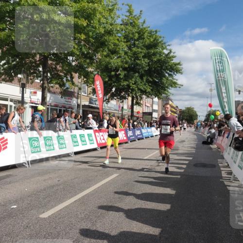 15.09.2024 - PSD Bank Halbmarathon Miley Keyser http://msf.ph/oto/7064473 15.09.2024 12:14:40 Ziel 972, 1896, 2350, 2573, 3021, 3132 meine-sportfotos.de