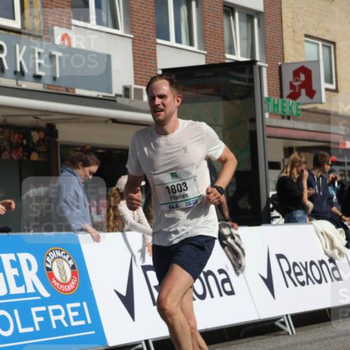 15.09.2024 - PSD Bank Halbmarathon Michael Strokosch http://msf.ph/oto/7064512 15.09.2024 11:54:51 Ziel 834, 1588, 1762, 1780, 1803, 1814, 2695, 3517 meine-sportfotos.de