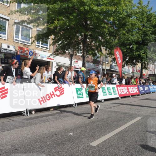 15.09.2024 - PSD Bank Halbmarathon Miley Keyser http://msf.ph/oto/7064513 15.09.2024 12:14:46 Ziel 972, 1896, 2350, 2390, 2557, 2573, 3132 meine-sportfotos.de