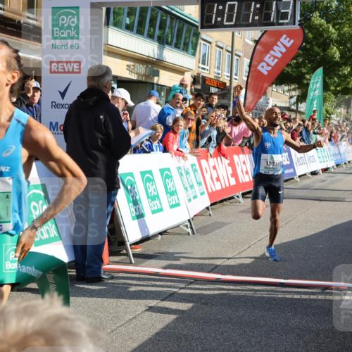 15.09.2024 - PSD Bank Halbmarathon Strokosch-Dieckow http://msf.ph/oto/7064521 15.09.2024 11:02:04 Ziel 448, 1001 meine-sportfotos.de
