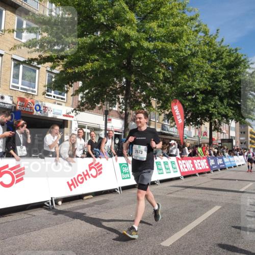 15.09.2024 - PSD Bank Halbmarathon Miley Keyser http://msf.ph/oto/7064567 15.09.2024 12:14:49 Ziel 798, 972, 1544, 1896, 2390, 2557, 2573, 3000, 3132, 3168 meine-sportfotos.de