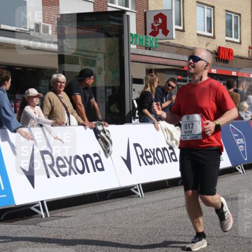 15.09.2024 - PSD Bank Halbmarathon Michael Strokosch http://msf.ph/oto/7064571 15.09.2024 11:55:03 Ziel 1404, 1540, 1617, 1682, 1777, 1780, 1814, 2671, 3524 meine-sportfotos.de