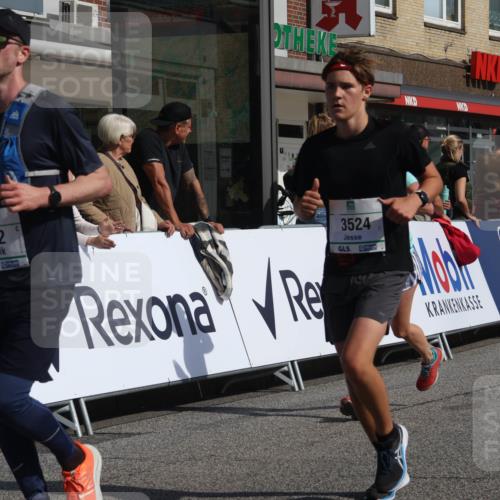 15.09.2024 - PSD Bank Halbmarathon Michael Strokosch http://msf.ph/oto/7064622 15.09.2024 11:55:09 Ziel 1404, 1540, 1617, 1682, 1777, 1780, 1814, 1894, 2671, 3524 meine-sportfotos.de
