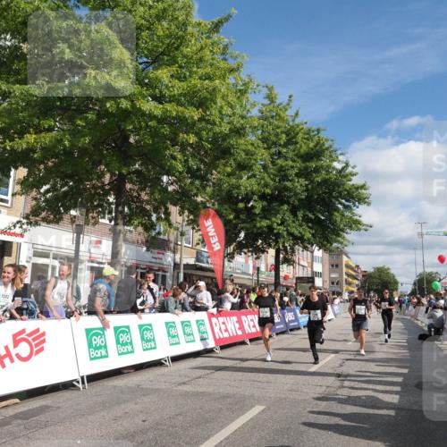 15.09.2024 - PSD Bank Halbmarathon Miley Keyser http://msf.ph/oto/7064635 15.09.2024 12:14:58 Ziel 798, 972, 1544, 1950, 2390, 2530, 2557, 2573, 3000, 3052, 3168 meine-sportfotos.de