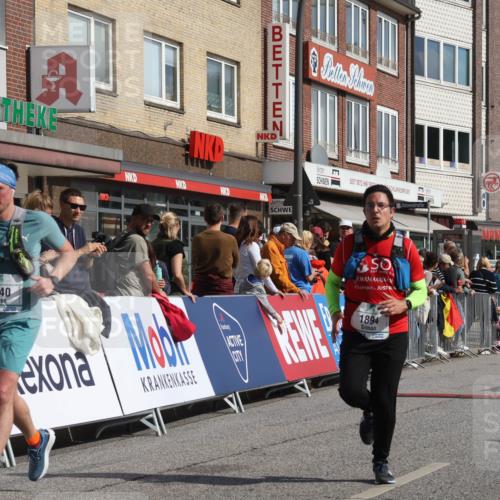 15.09.2024 - PSD Bank Halbmarathon Michael Strokosch http://msf.ph/oto/7064638 15.09.2024 11:55:11 Ziel 1404, 1540, 1617, 1682, 1777, 1894, 2671, 3524 meine-sportfotos.de