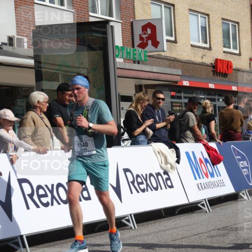 15.09.2024 - PSD Bank Halbmarathon Michael Strokosch http://msf.ph/oto/7064640 15.09.2024 11:55:12 Ziel 1404, 1540, 1617, 1682, 1777, 1894, 2671, 3524 meine-sportfotos.de