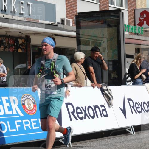 15.09.2024 - PSD Bank Halbmarathon Michael Strokosch http://msf.ph/oto/7064644 15.09.2024 11:55:12 Ziel 1404, 1540, 1617, 1682, 1777, 1894, 2671, 3524 meine-sportfotos.de