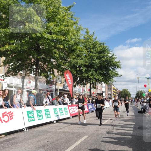 15.09.2024 - PSD Bank Halbmarathon Miley Keyser http://msf.ph/oto/7064647 15.09.2024 12:14:59 Ziel 798, 972, 1544, 1950, 2390, 2530, 2557, 2573, 3000, 3052, 3168 meine-sportfotos.de