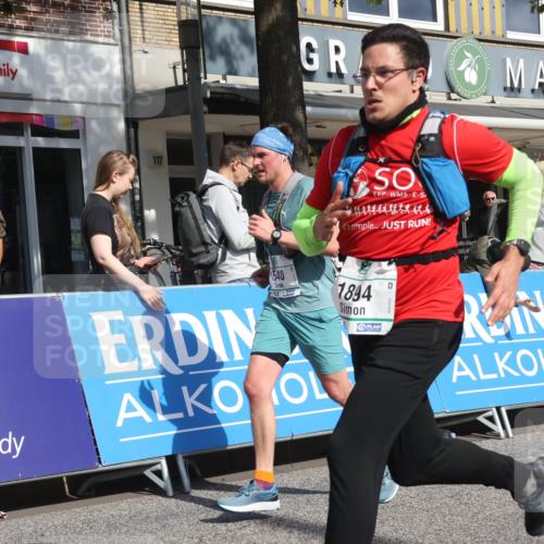 15.09.2024 - PSD Bank Halbmarathon Michael Strokosch http://msf.ph/oto/7064653 15.09.2024 11:55:13 Ziel 1540, 1617, 1682, 1777, 1894, 2671, 3524 meine-sportfotos.de