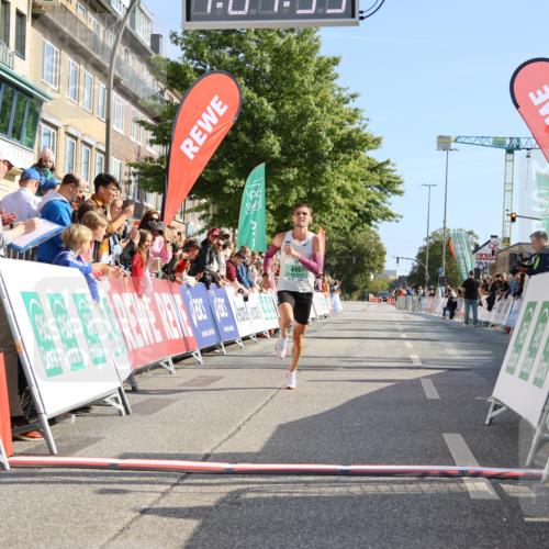 15.09.2024 - PSD Bank Halbmarathon Strokosch-Dieckow http://msf.ph/oto/7064688 15.09.2024 11:02:50 Ziel 449 meine-sportfotos.de