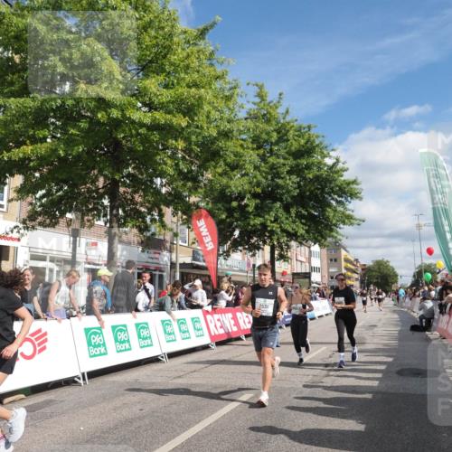 15.09.2024 - PSD Bank Halbmarathon Miley Keyser http://msf.ph/oto/7064701 15.09.2024 12:15:00 Ziel 798, 1544, 1950, 2390, 2530, 2557, 2573, 3000, 3052, 3168 meine-sportfotos.de