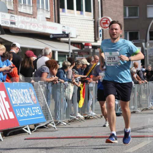 15.09.2024 - PSD Bank Halbmarathon Michael Strokosch http://msf.ph/oto/7064705 15.09.2024 11:55:30 Ziel 705, 1517, 1891, 2019, 2794, 2837 meine-sportfotos.de