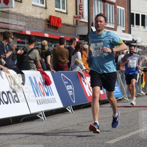 15.09.2024 - PSD Bank Halbmarathon Michael Strokosch http://msf.ph/oto/7064720 15.09.2024 11:55:31 Ziel 705, 1248, 1517, 1891, 2019, 2794, 2837 meine-sportfotos.de