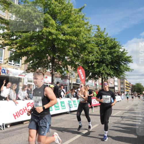 15.09.2024 - PSD Bank Halbmarathon Miley Keyser http://msf.ph/oto/7064734 15.09.2024 12:15:01 Ziel 798, 1544, 1950, 2118, 2390, 2530, 2557, 3000, 3052, 3168 meine-sportfotos.de