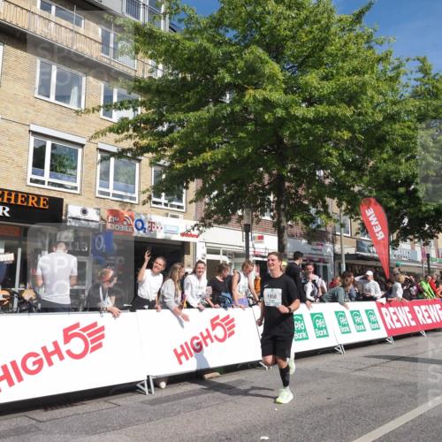 15.09.2024 - PSD Bank Halbmarathon Miley Keyser http://msf.ph/oto/7064764 15.09.2024 12:15:03 Ziel 798, 1544, 1950, 2091, 2118, 2390, 2522, 2530, 2557, 3000, 3052, 3168 meine-sportfotos.de