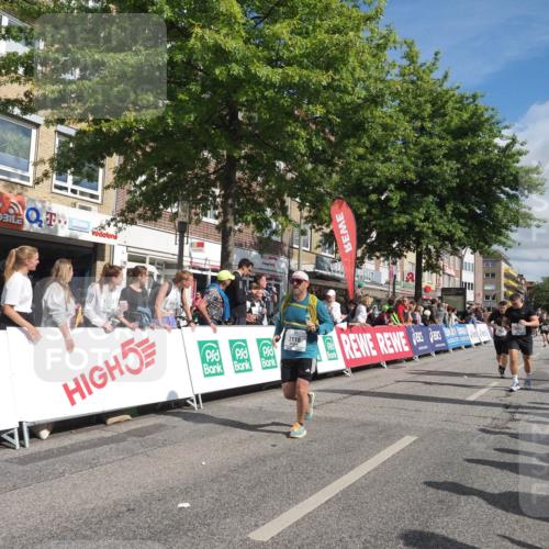 15.09.2024 - PSD Bank Halbmarathon Miley Keyser http://msf.ph/oto/7064805 15.09.2024 12:15:09 Ziel 798, 1544, 1950, 1964, 2091, 2118, 2522, 2530, 3000, 3052, 3078, 3080, 3168, 3170 meine-sportfotos.de