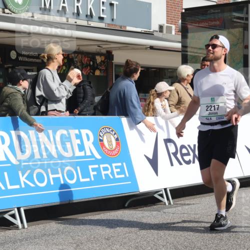 15.09.2024 - PSD Bank Halbmarathon Michael Strokosch http://msf.ph/oto/7064806 15.09.2024 11:55:44 Ziel 705, 1248, 1517, 1660, 1891, 2172, 2181, 2217, 2716, 2853, 3001, 3150 meine-sportfotos.de