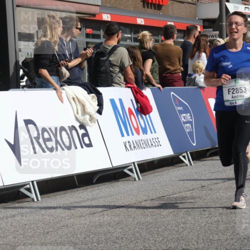 15.09.2024 - PSD Bank Halbmarathon Michael Strokosch http://msf.ph/oto/7064816 15.09.2024 11:55:47 Ziel 705, 1061, 1248, 1660, 1891, 2172, 2181, 2217, 2716, 2853, 3001, 3150 meine-sportfotos.de