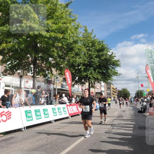 15.09.2024 - PSD Bank Halbmarathon Miley Keyser http://msf.ph/oto/7064834 15.09.2024 12:15:11 Ziel 1544, 1950, 1964, 2091, 2118, 2522, 2530, 3000, 3052, 3078, 3080, 3170 meine-sportfotos.de