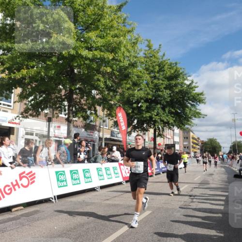 15.09.2024 - PSD Bank Halbmarathon Miley Keyser http://msf.ph/oto/7064842 15.09.2024 12:15:11 Ziel 1544, 1950, 1964, 2091, 2118, 2522, 2530, 3000, 3052, 3078, 3080, 3170 meine-sportfotos.de