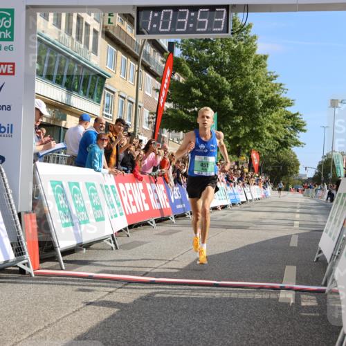 15.09.2024 - PSD Bank Halbmarathon Strokosch-Dieckow http://msf.ph/oto/7064846 15.09.2024 11:04:44 Ziel 451 meine-sportfotos.de