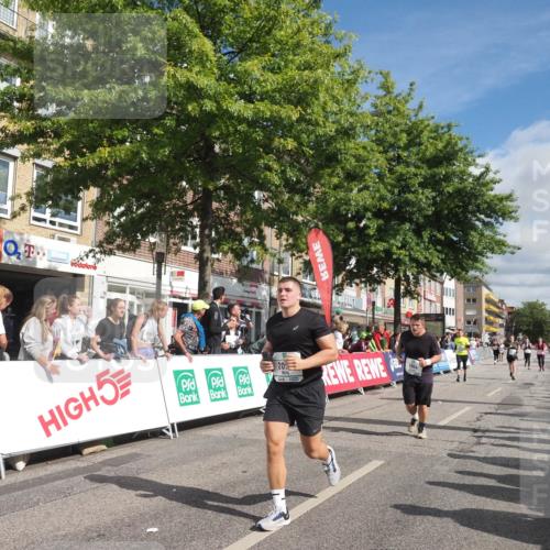 15.09.2024 - PSD Bank Halbmarathon Miley Keyser http://msf.ph/oto/7064855 15.09.2024 12:15:12 Ziel 1950, 1964, 2091, 2118, 2258, 2522, 2530, 3052, 3078, 3079, 3080, 3170, 3376 meine-sportfotos.de