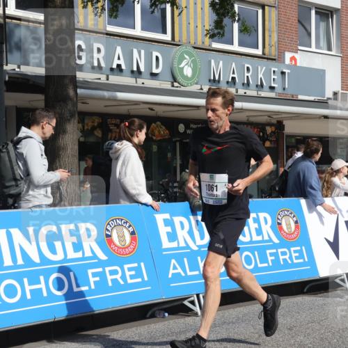 15.09.2024 - PSD Bank Halbmarathon Michael Strokosch http://msf.ph/oto/7064868 15.09.2024 11:55:57 Ziel 1061, 1586, 1605, 1679, 1946, 2145, 2172, 2181, 2716, 2853, 3150 meine-sportfotos.de