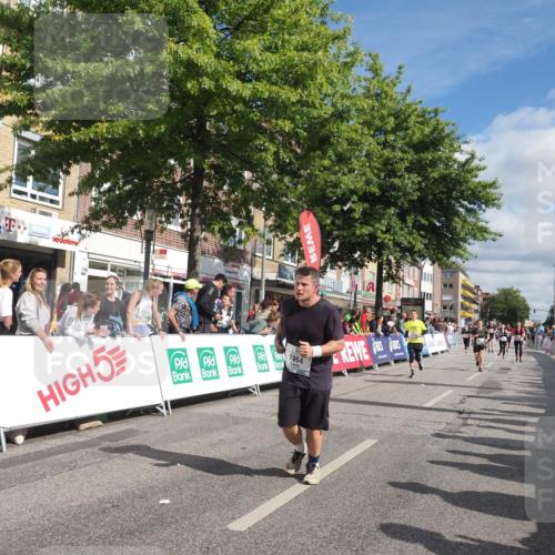 15.09.2024 - PSD Bank Halbmarathon Miley Keyser http://msf.ph/oto/7064869 15.09.2024 12:15:13 Ziel 1950, 1964, 2091, 2118, 2258, 2522, 2530, 3078, 3079, 3080, 3170, 3375, 3376 meine-sportfotos.de