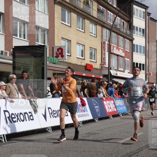 15.09.2024 - PSD Bank Halbmarathon Michael Strokosch http://msf.ph/oto/7064876 15.09.2024 11:55:58 Ziel 1061, 1586, 1605, 1679, 1946, 2145, 2172, 2181, 2716, 2853, 3150 meine-sportfotos.de