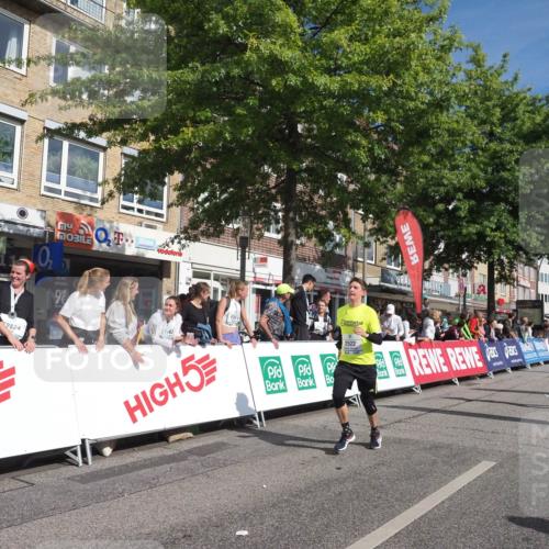 15.09.2024 - PSD Bank Halbmarathon Miley Keyser http://msf.ph/oto/7064878 15.09.2024 12:15:16 Ziel 1964, 2091, 2097, 2118, 2234, 2258, 2522, 3078, 3079, 3080, 3170, 3353, 3375, 3376, 3548 meine-sportfotos.de