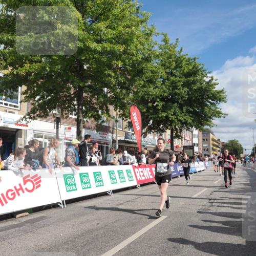 15.09.2024 - PSD Bank Halbmarathon Miley Keyser http://msf.ph/oto/7064901 15.09.2024 12:15:17 Ziel 1964, 2091, 2097, 2118, 2234, 2258, 2522, 3078, 3079, 3080, 3170, 3353, 3375, 3376, 3548 meine-sportfotos.de