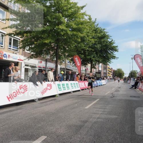 15.09.2024 - PSD Bank Halbmarathon Miley Keyser http://msf.ph/oto/7064903 15.09.2024 11:14:09 Ziel 406, 417, 421, 527, 549 meine-sportfotos.de